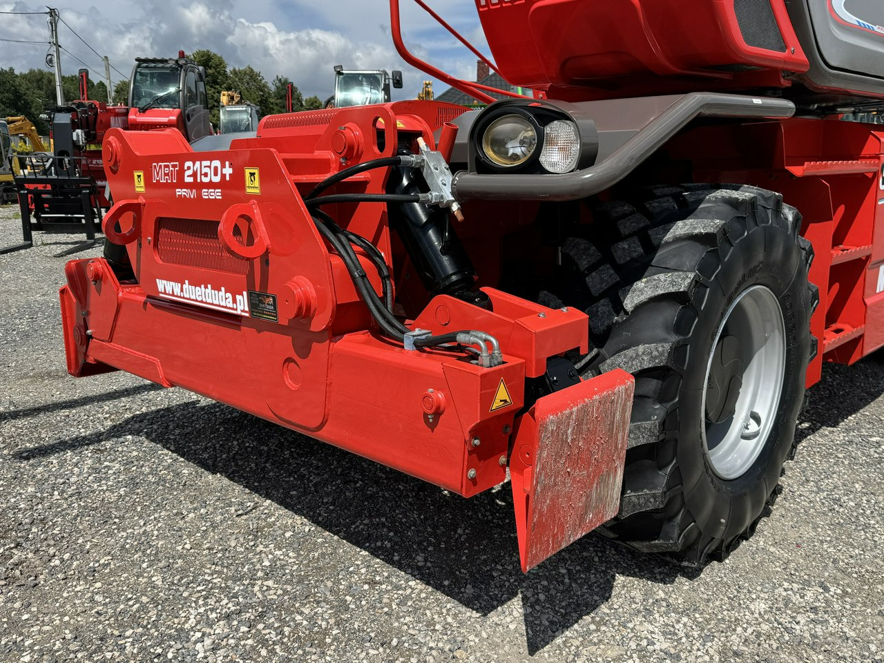 Manitou MRT 2150 + ROTO Ładowarka Teleskopowa Obrotowa 2550 - מפעיל טלסקופי: תמונה 5 Manitou MRT 2150 + ROTO Ładowarka Teleskopowa Obrotowa 2550 - מפעיל טלסקופי: תמונה 5