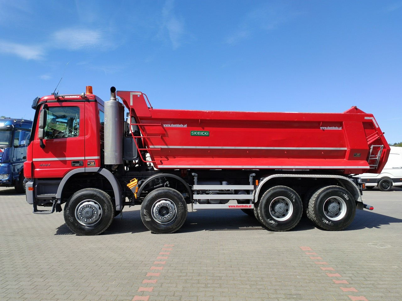 Mercedes Actros 4141 8x6 Wywrot SKIBICKI Automat EPS ze Sprzegłem !!! - מזהיר: תמונה 4 Mercedes Actros 4141 8x6 Wywrot SKIBICKI Automat EPS ze Sprzegłem !!! - מזהיר: תמונה 4