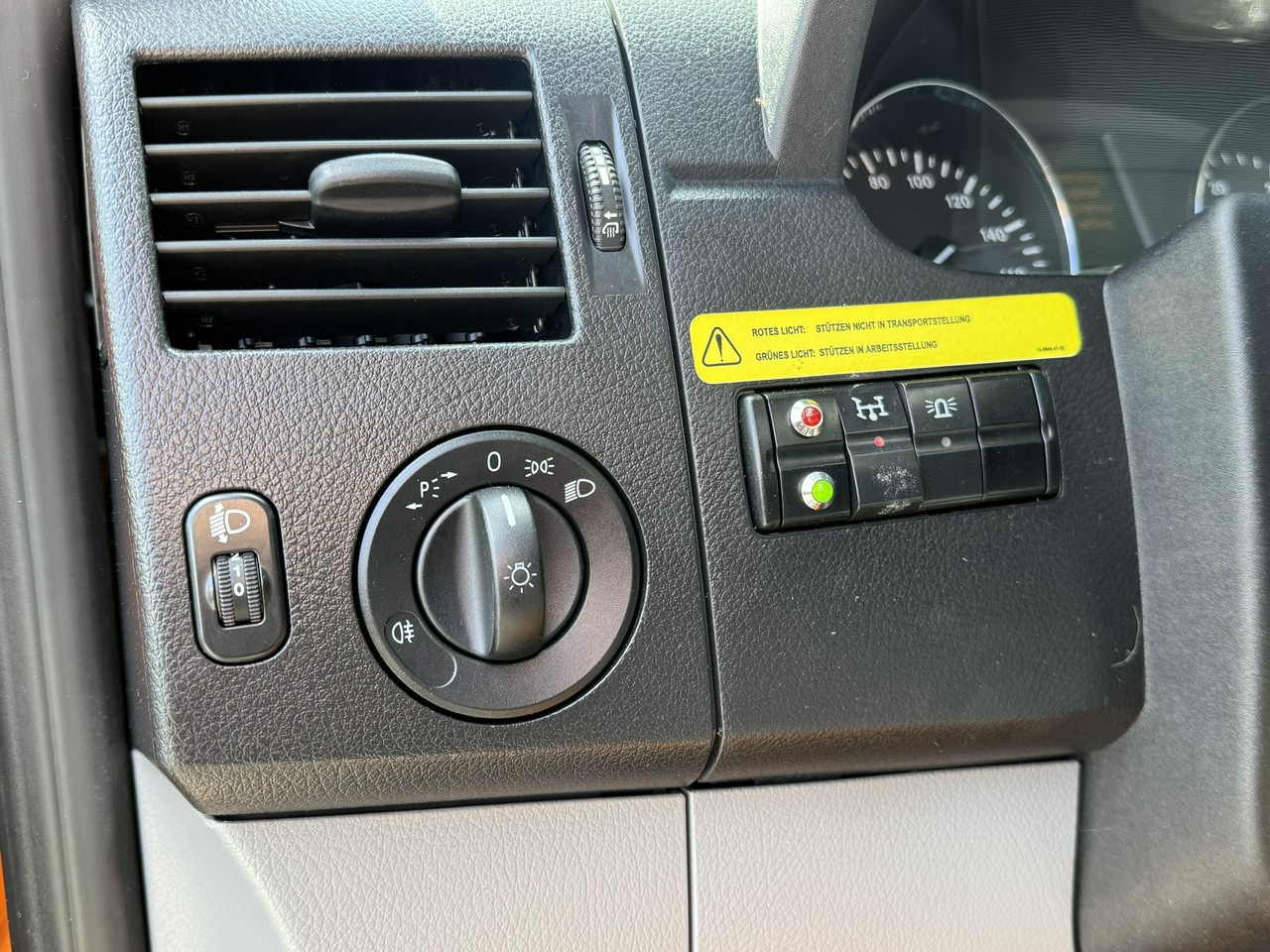 פלטפורמה אווירית מותקנת על משאית Mercedes Sprinter Zwyżka Podnośnik Koszowy VERSALIFT KLUBB ET-36-LF UDT: תמונה 28
