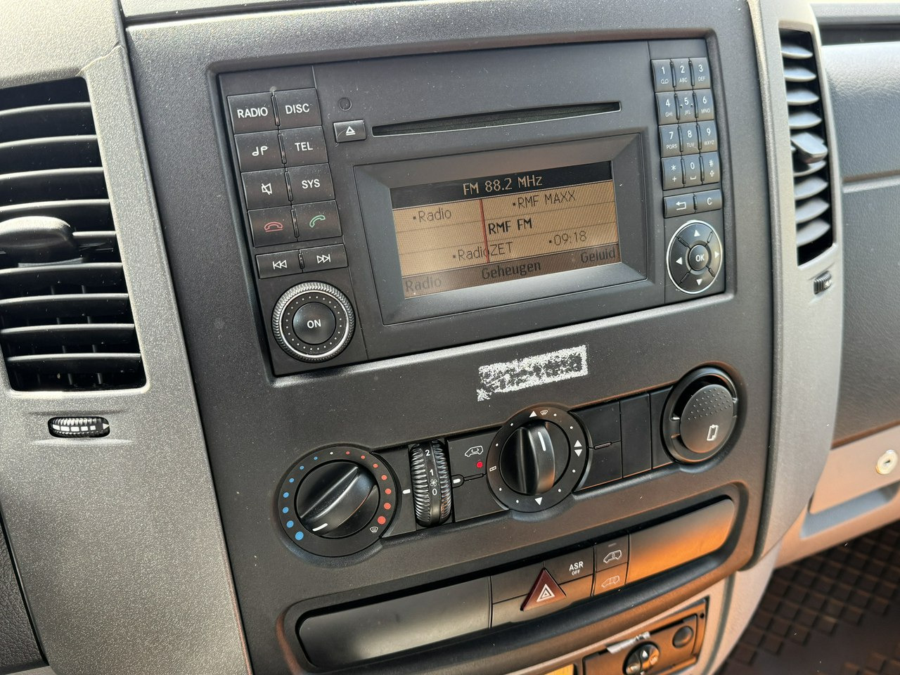 פלטפורמה אווירית מותקנת על משאית Mercedes Sprinter Zwyżka Podnośnik Koszowy VERSALIFT KLUBB ET-36-LF UDT: תמונה 30