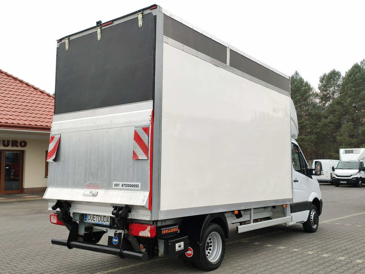 כלי רכב מסחרי עם תיבה Mercedes Sprinter: תמונה 13