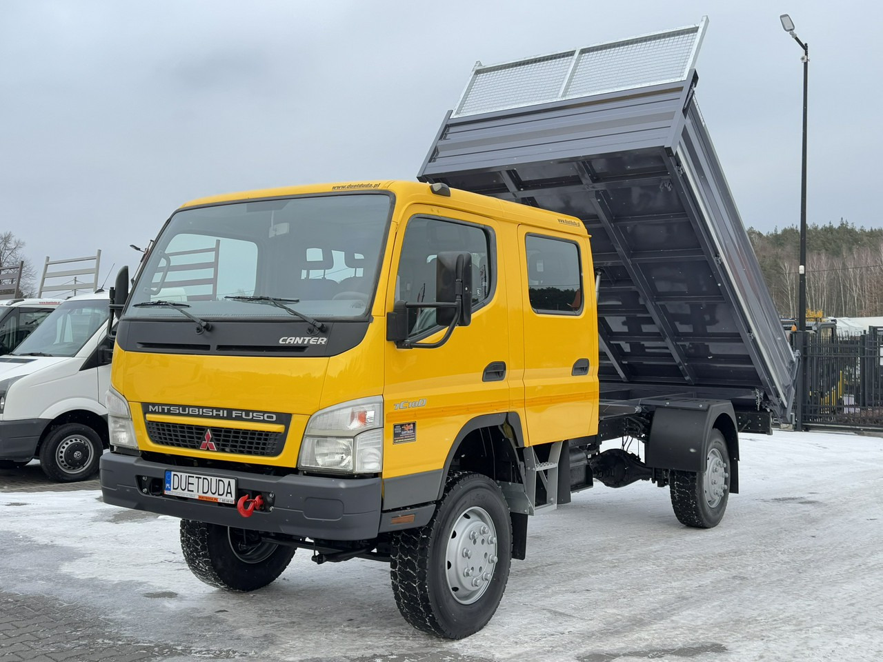 Mitsubishi Canter Fuso 4x4 17C18D 4.9/180KM Wywrotka 3-stronna - מזהיר: תמונה 3 Mitsubishi Canter Fuso 4x4 17C18D 4.9/180KM Wywrotka 3-stronna - מזהיר: תמונה 3