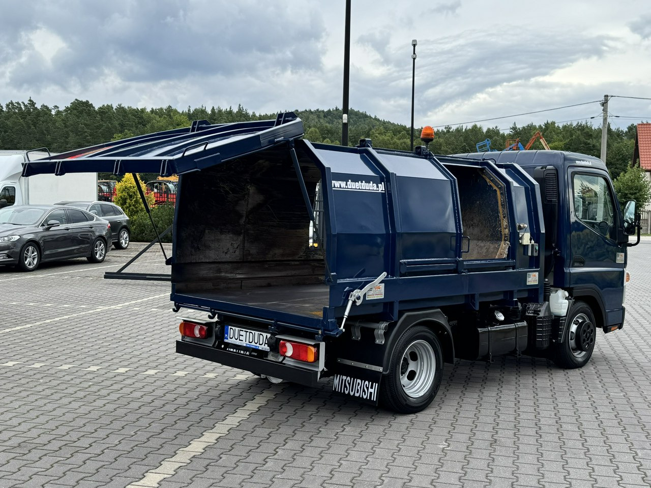 Mitsubishi Canter - משאית אשפה: תמונה 3 Mitsubishi Canter - משאית אשפה: תמונה 3