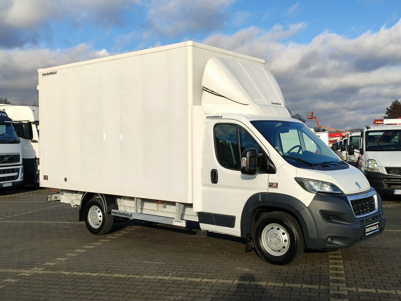 Peugeot Boxer - כלי רכב מסחרי עם תיבה: תמונה 1 Peugeot Boxer - כלי רכב מסחרי עם תיבה: תמונה 1