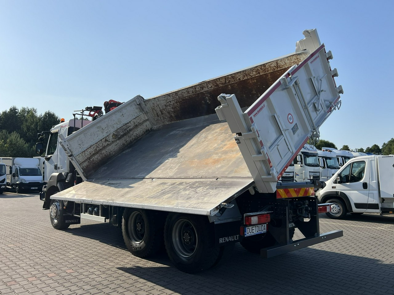 Renault Kerax 26.390 6x4 Mocny HDS FASSI F170 Sterowanie Radiowe - מזהיר, משאית מנוף: תמונה 5 Renault Kerax 26.390 6x4 Mocny HDS FASSI F170 Sterowanie Radiowe - מזהיר, משאית מנוף: תמונה 5