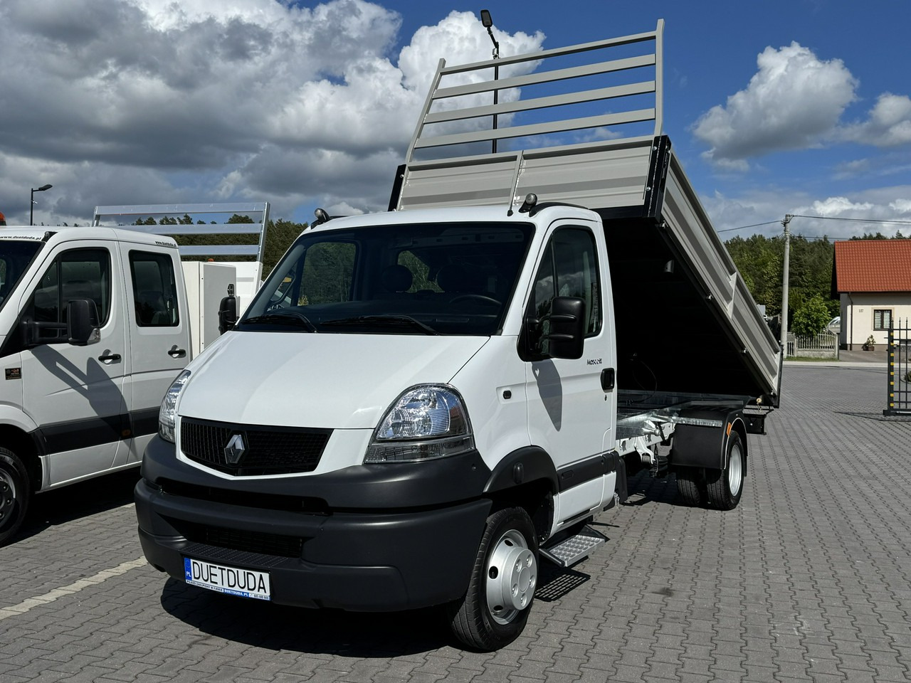 Renault Mascott - כלי רכב מסחרי מזהיר: תמונה 3 Renault Mascott - כלי רכב מסחרי מזהיר: תמונה 3