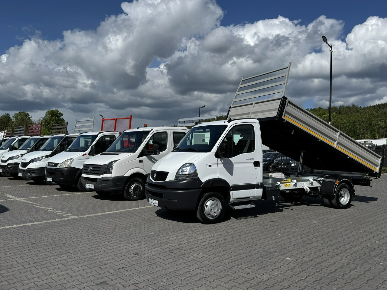Renault Mascott - כלי רכב מסחרי מזהיר: תמונה 1 Renault Mascott - כלי רכב מסחרי מזהיר: תמונה 1