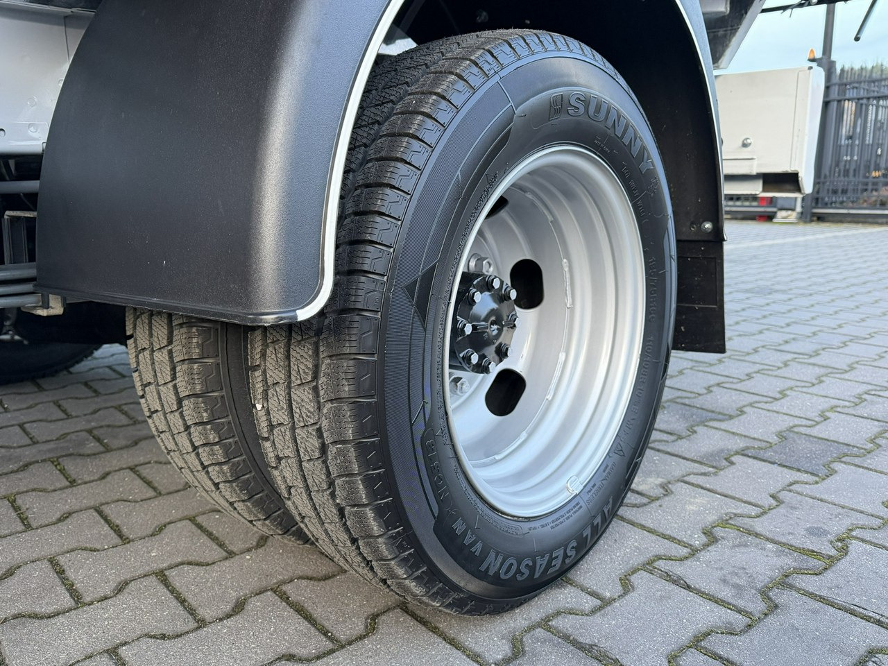 Renault Master - כלי רכב מסחרי מזהיר: תמונה 2 Renault Master - כלי רכב מסחרי מזהיר: תמונה 2