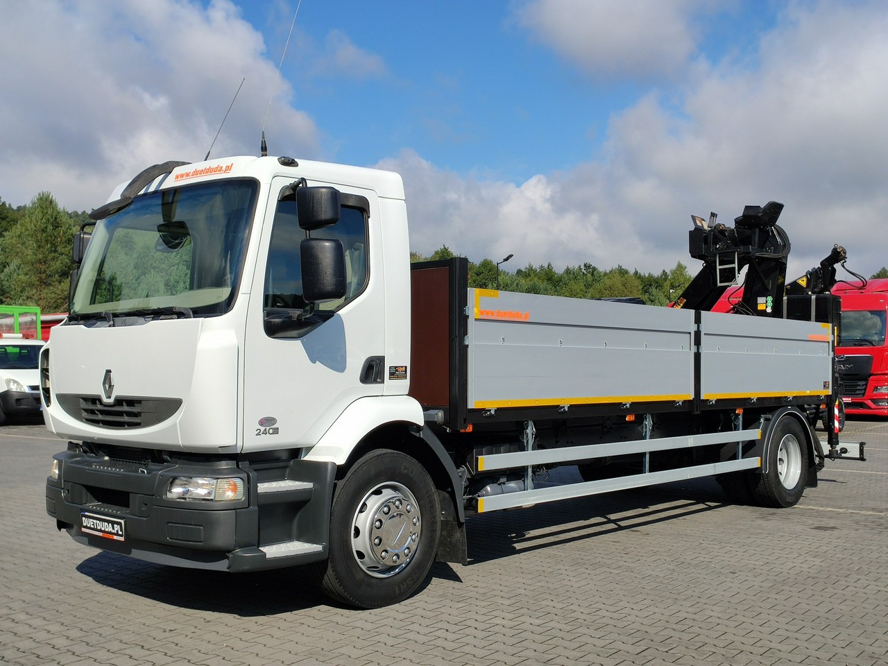 Renault Midlum 180.240DXI + HDS HYVA HB170E2 Udzwig 3.6Tony - משאית צד נופל/ שטוחה, משאית מנוף: תמונה 2 Renault Midlum 180.240DXI + HDS HYVA HB170E2 Udzwig 3.6Tony - משאית צד נופל/ שטוחה, משאית מנוף: תמונה 2