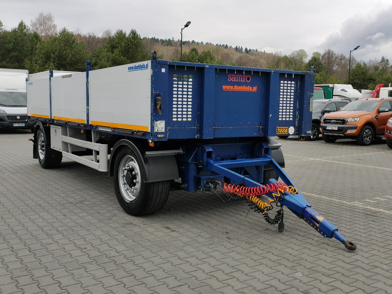 Samro Ciężarowa 2-osiowa na poduszkach - קרון נגרר צד נופל/ שטוח: תמונה 4 Samro Ciężarowa 2-osiowa na poduszkach - קרון נגרר צד נופל/ שטוח: תמונה 4