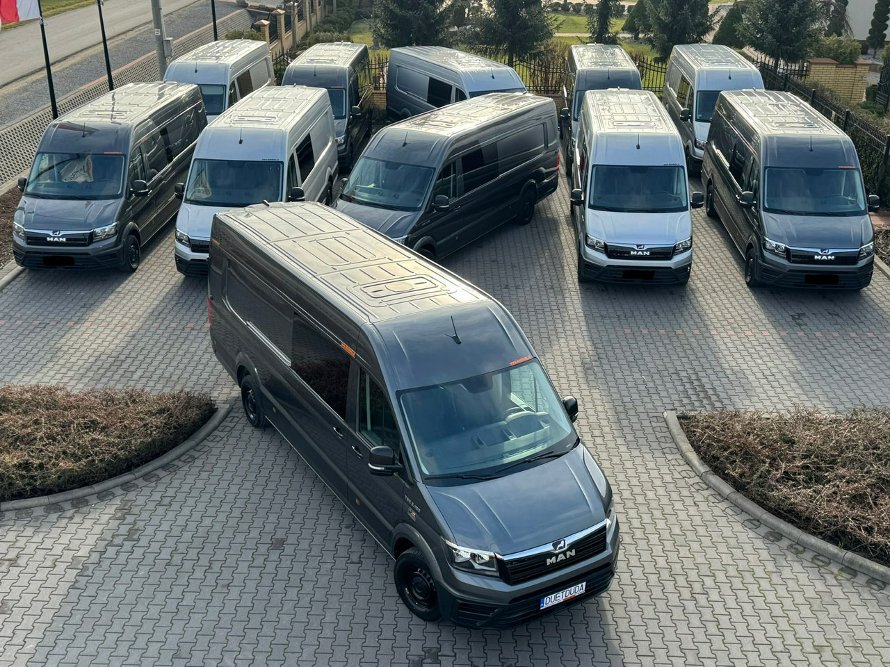 Volkswagen Crafter - כלי רכב מסחרי עם לוח: תמונה 3 Volkswagen Crafter - כלי רכב מסחרי עם לוח: תמונה 3