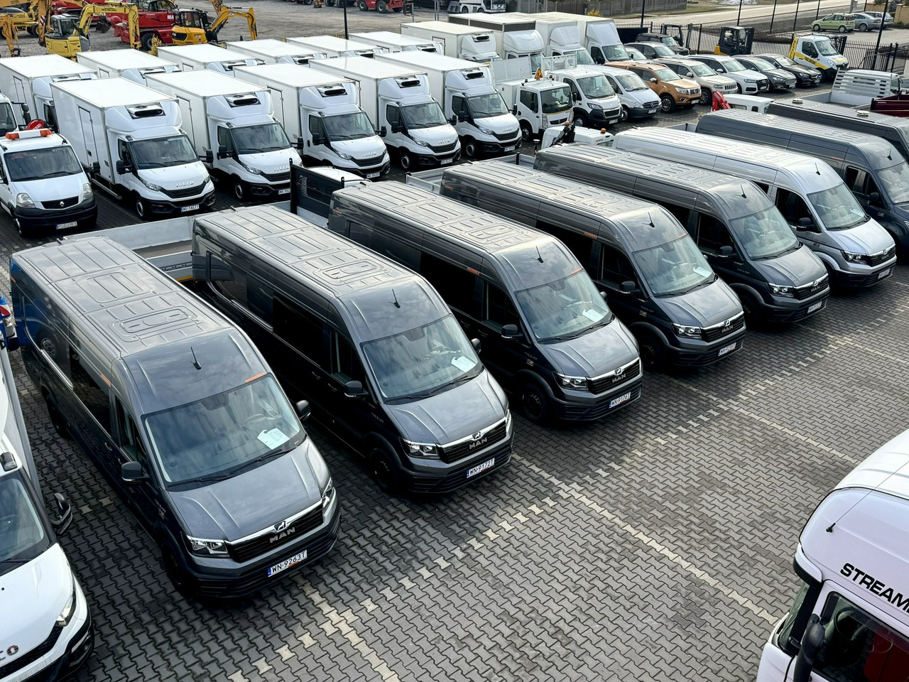 Volkswagen Crafter - כלי רכב מסחרי עם לוח: תמונה 1 Volkswagen Crafter - כלי רכב מסחרי עם לוח: תמונה 1