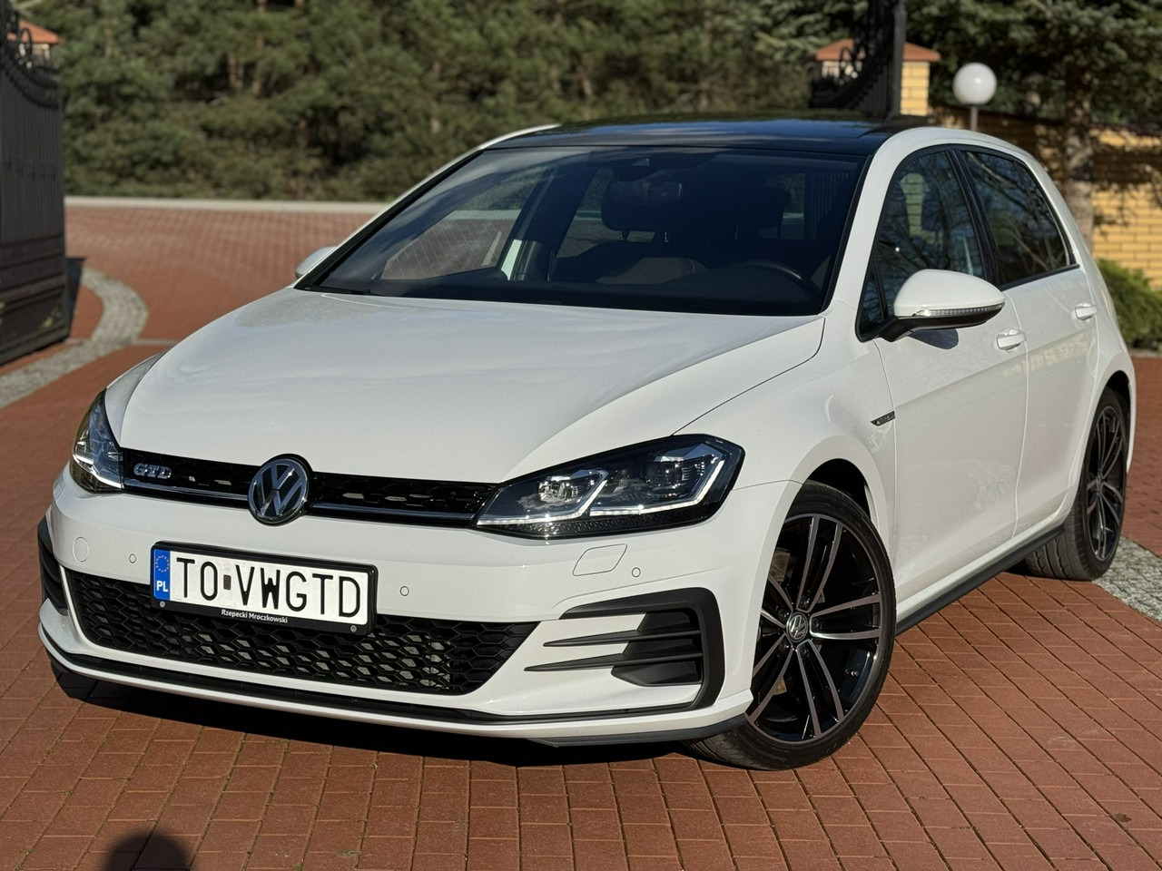 Volkswagen Golf - האצ'בק: תמונה 2 Volkswagen Golf - האצ'בק: תמונה 2