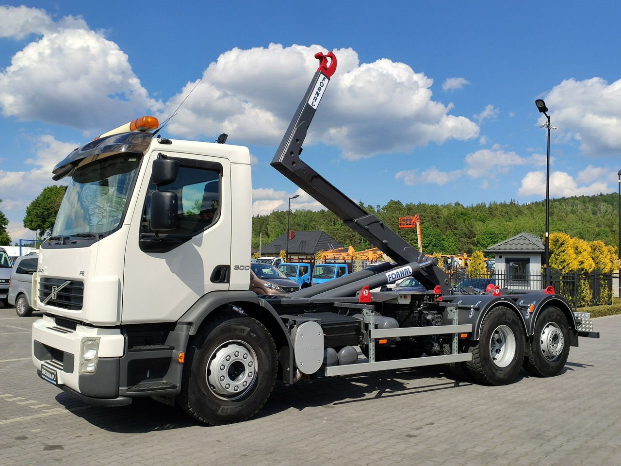 Volvo FE 26.300 Hakowiec Napęd 6x2 Oś Skrętna - משאית הרמת וו: תמונה 2 Volvo FE 26.300 Hakowiec Napęd 6x2 Oś Skrętna - משאית הרמת וו: תמונה 2
