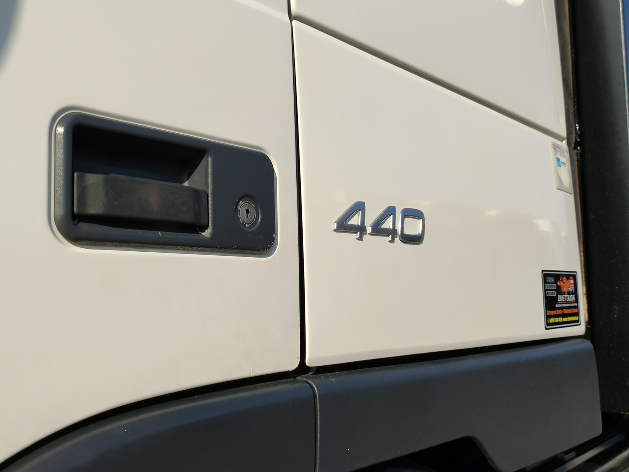 Volvo FM 440 6x4 HDS FASSI F170 Składany w Literę Z - משאית צד נופל/ שטוחה, משאית מנוף: תמונה 3 Volvo FM 440 6x4 HDS FASSI F170 Składany w Literę Z - משאית צד נופל/ שטוחה, משאית מנוף: תמונה 3