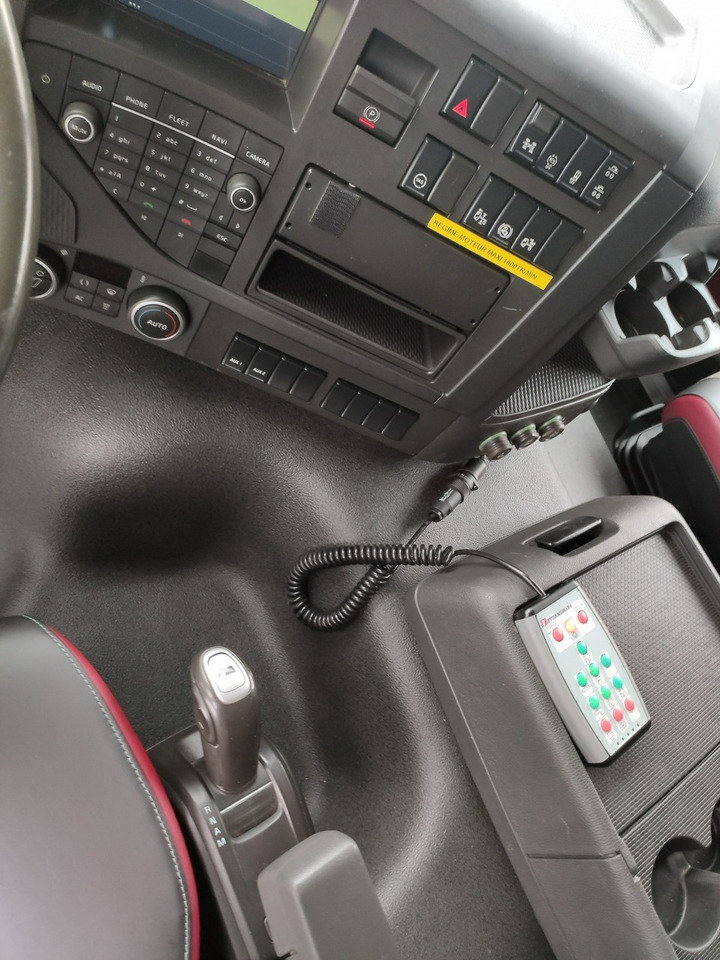 משאית עץ Volvo FMX 540 6x4 RETARDER PALFORET EPSILON S300L Do Drewna: תמונה 35
