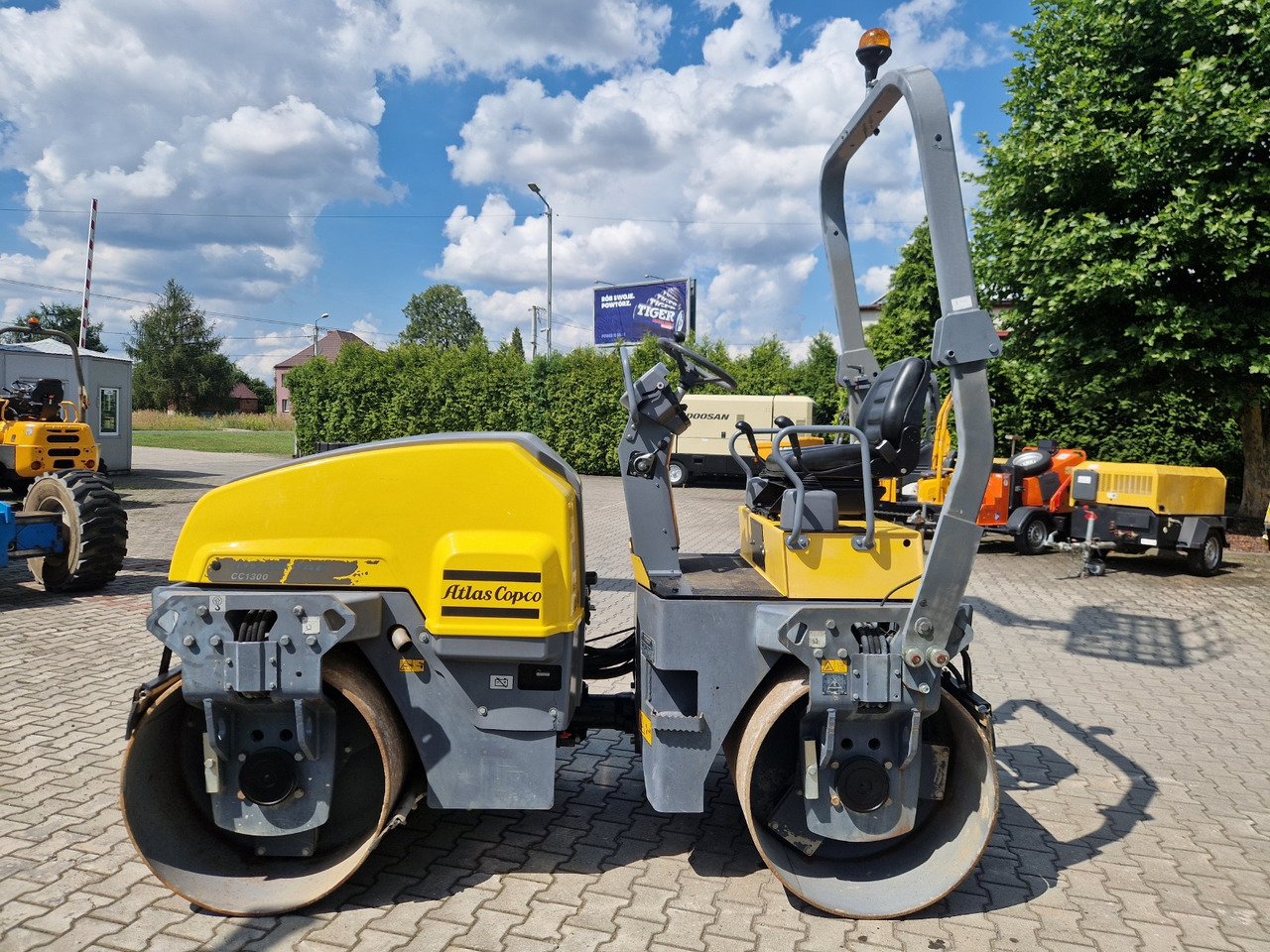 DYNAPAC CC 1300 - רולר כביש: תמונה 4 DYNAPAC CC 1300 - רולר כביש: תמונה 4