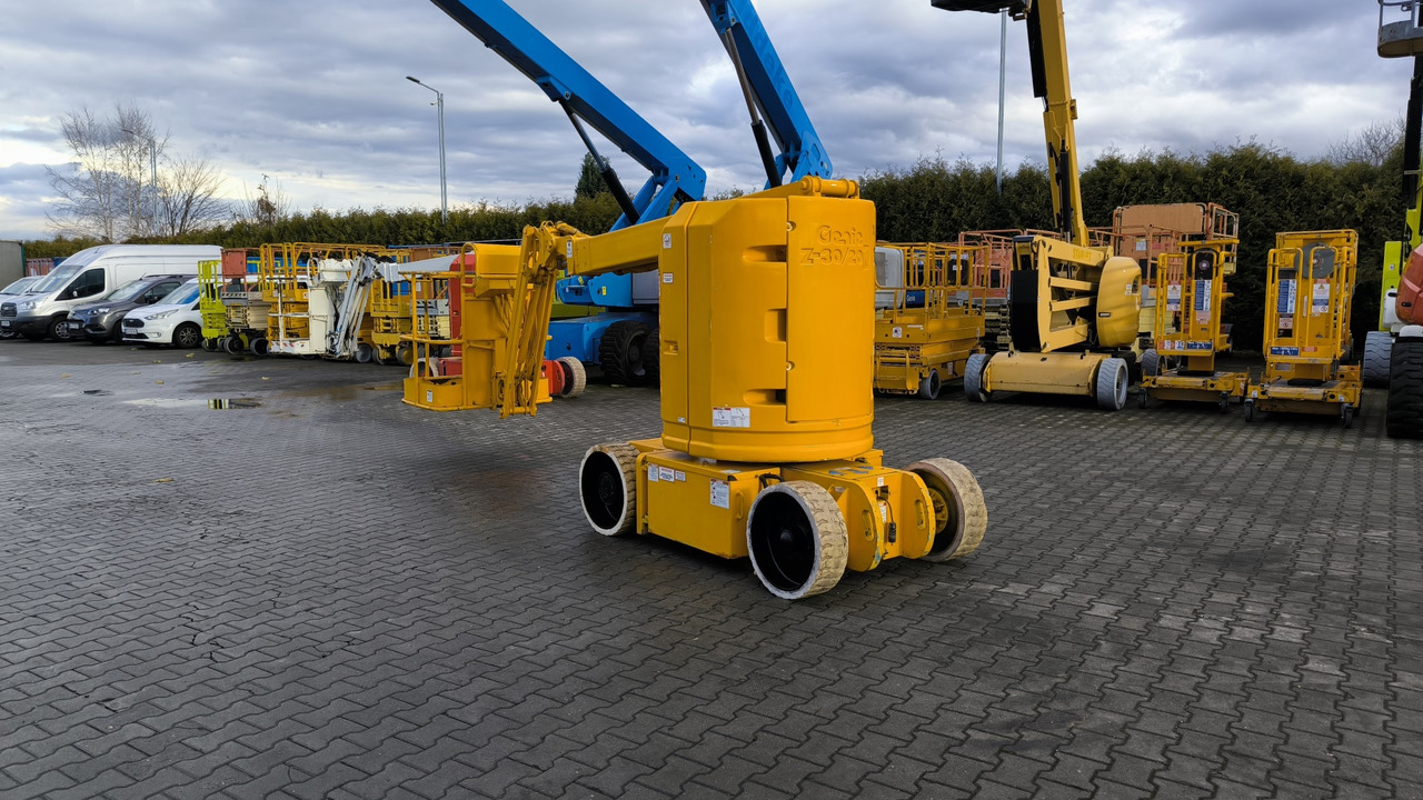 GENIE Z 30/20 N RJ - מעלית תורן אנכית: תמונה 1 GENIE Z 30/20 N RJ - מעלית תורן אנכית: תמונה 1