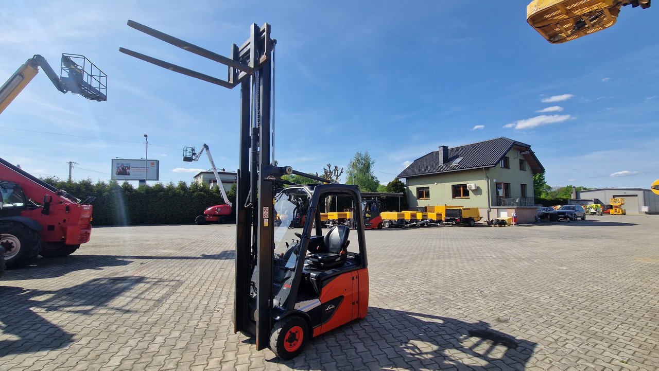 LINDE E 14 EVO - מלגזה חשמלית: תמונה 3 LINDE E 14 EVO - מלגזה חשמלית: תמונה 3