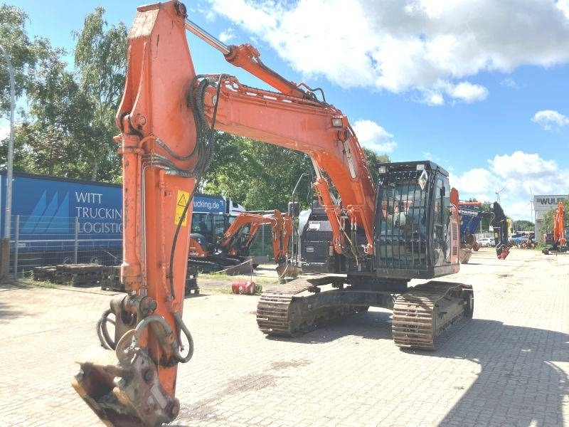 Hitachi ZX 225 US LC-6 - מחפר סורק: תמונה 2 Hitachi ZX 225 US LC-6 - מחפר סורק: תמונה 2