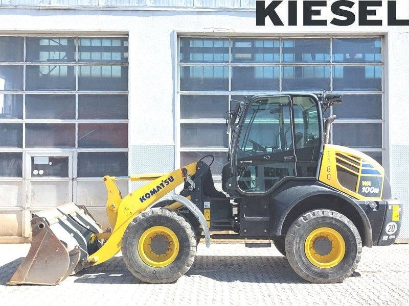 Komatsu WA 100 M-7 - מעמיס היגוי החלקה: תמונה 1 Komatsu WA 100 M-7 - מעמיס היגוי החלקה: תמונה 1