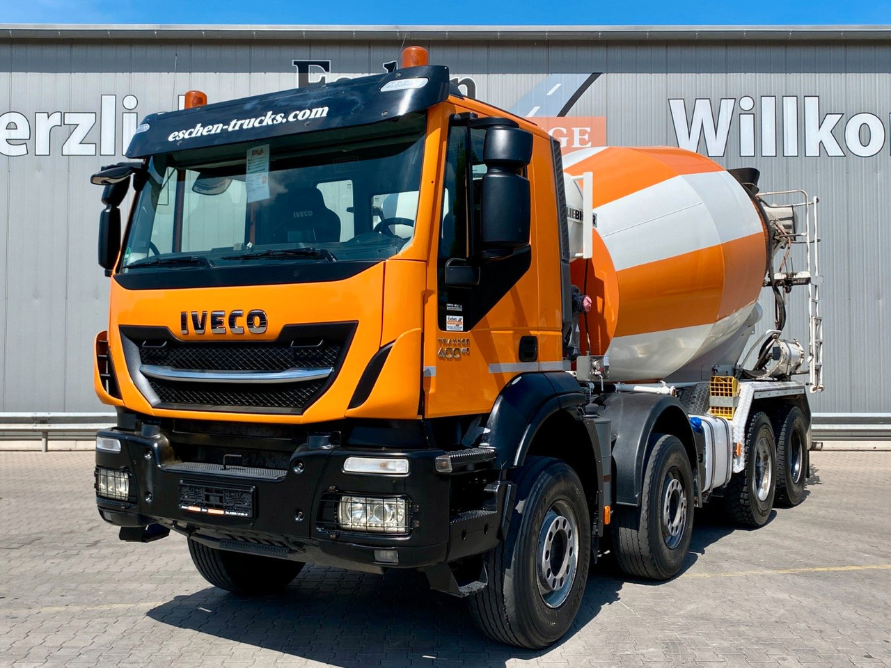 Iveco Trakker AD 340 TB 400/8x4 | 9m³ Liebherr*Navi*AC - משאית מערבלת בטון: תמונה 1 Iveco Trakker AD 340 TB 400/8x4 | 9m³ Liebherr*Navi*AC - משאית מערבלת בטון: תמונה 1