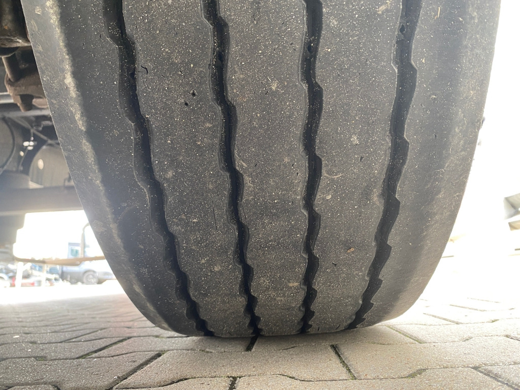 סמיטריילר עם וילונות צד Krone SD: תמונה 15