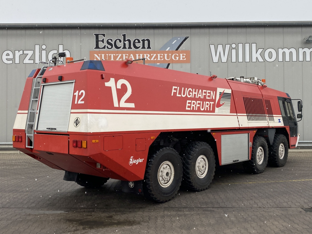 MAN 38.000 VFAEG 8x8 Flugfeldlöschfahrzeug - משאית אש, ציוד תמיכת קרקע: תמונה 4 MAN 38.000 VFAEG 8x8 Flugfeldlöschfahrzeug - משאית אש, ציוד תמיכת קרקע: תמונה 4