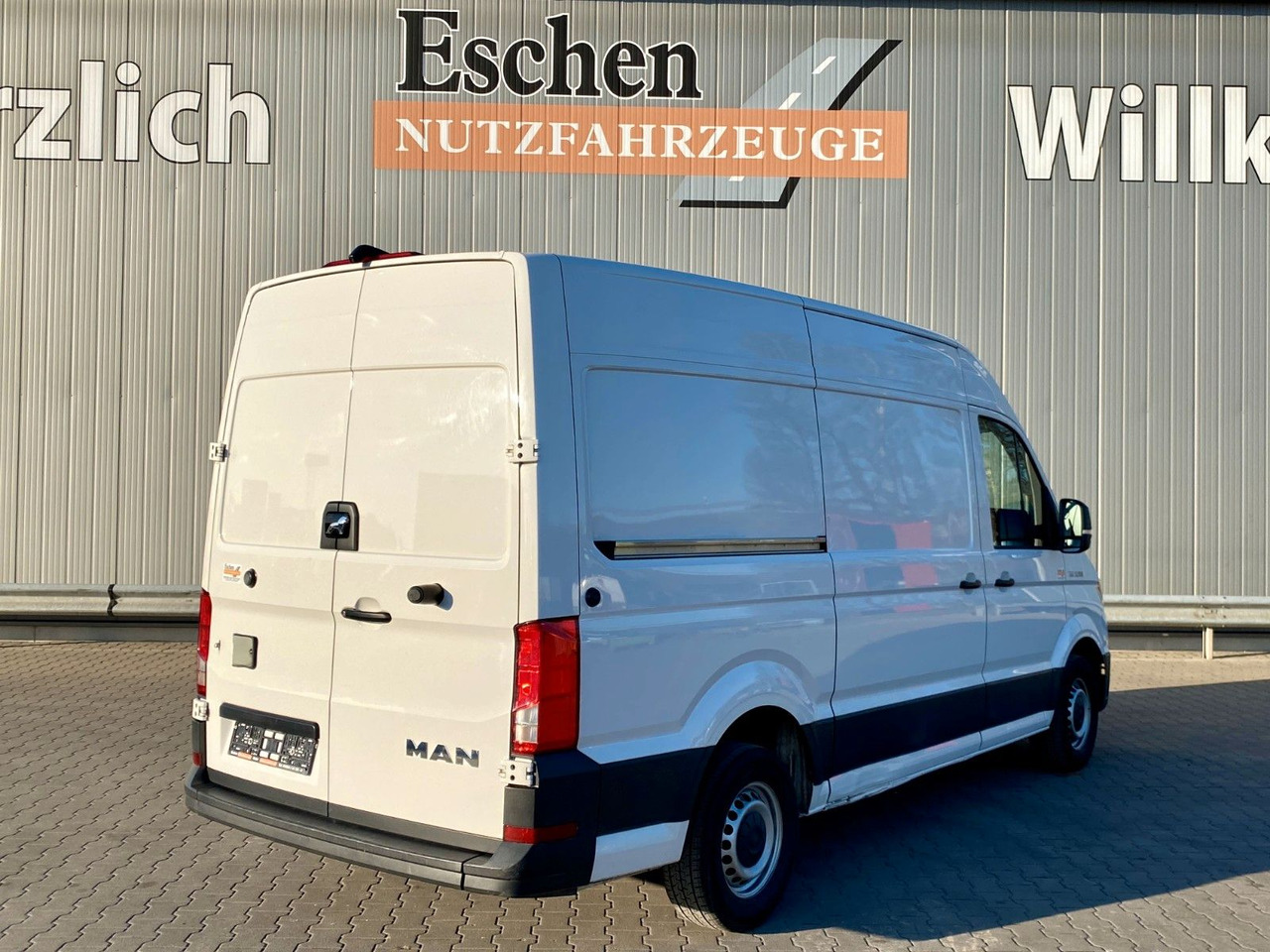 MAN TGE 3.140 | Seitentür*3x Sitze*Navi*Kamera*AC - כלי רכב מסחרי עם לוח: תמונה 5 MAN TGE 3.140 | Seitentür*3x Sitze*Navi*Kamera*AC - כלי רכב מסחרי עם לוח: תמונה 5