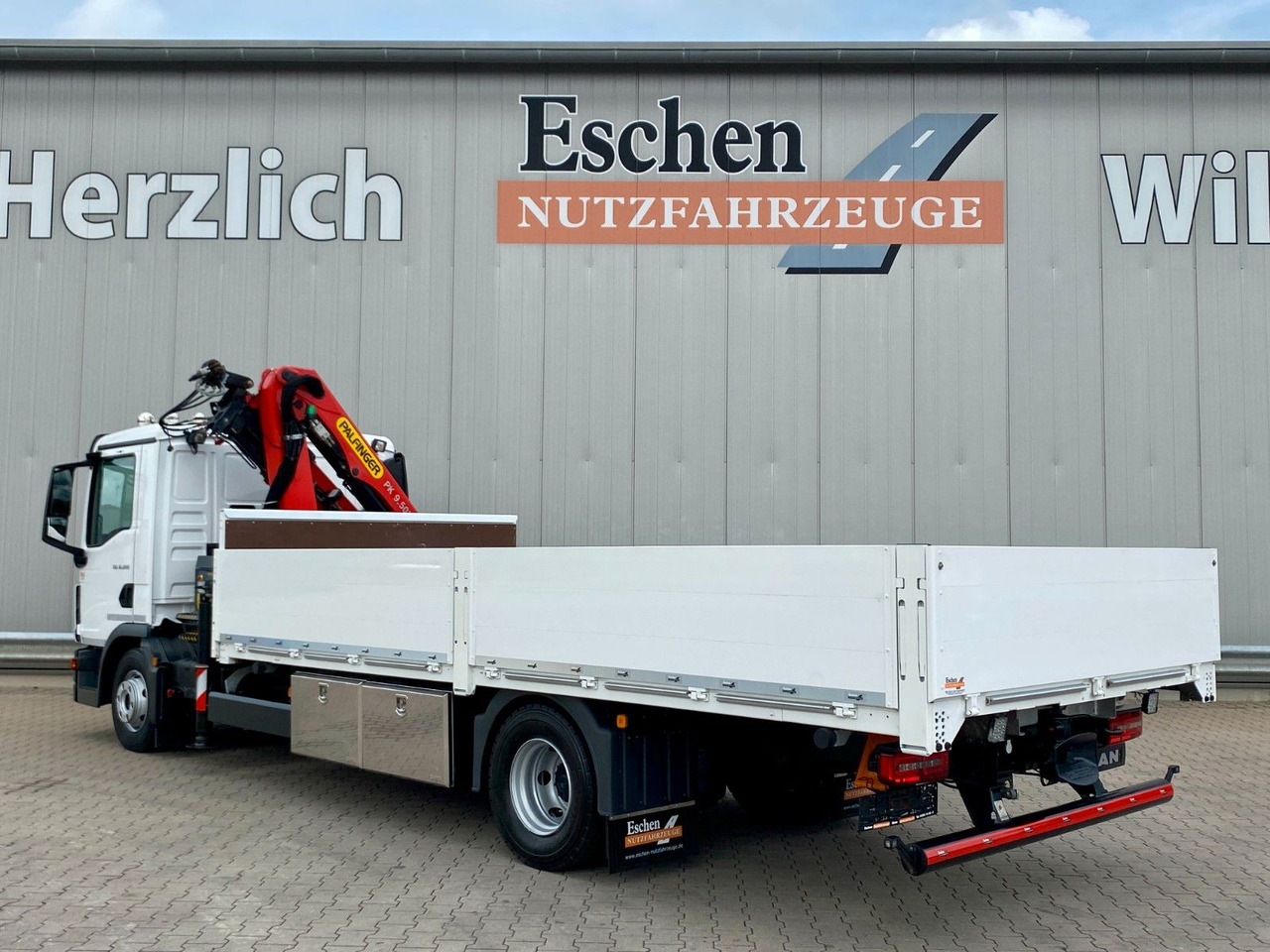 MAN TGL 12.220 | Palfinger PK 9.501*5+6. Kreis*Navi - משאית צד נופל/ שטוחה, משאית מנוף: תמונה 3 MAN TGL 12.220 | Palfinger PK 9.501*5+6. Kreis*Navi - משאית צד נופל/ שטוחה, משאית מנוף: תמונה 3