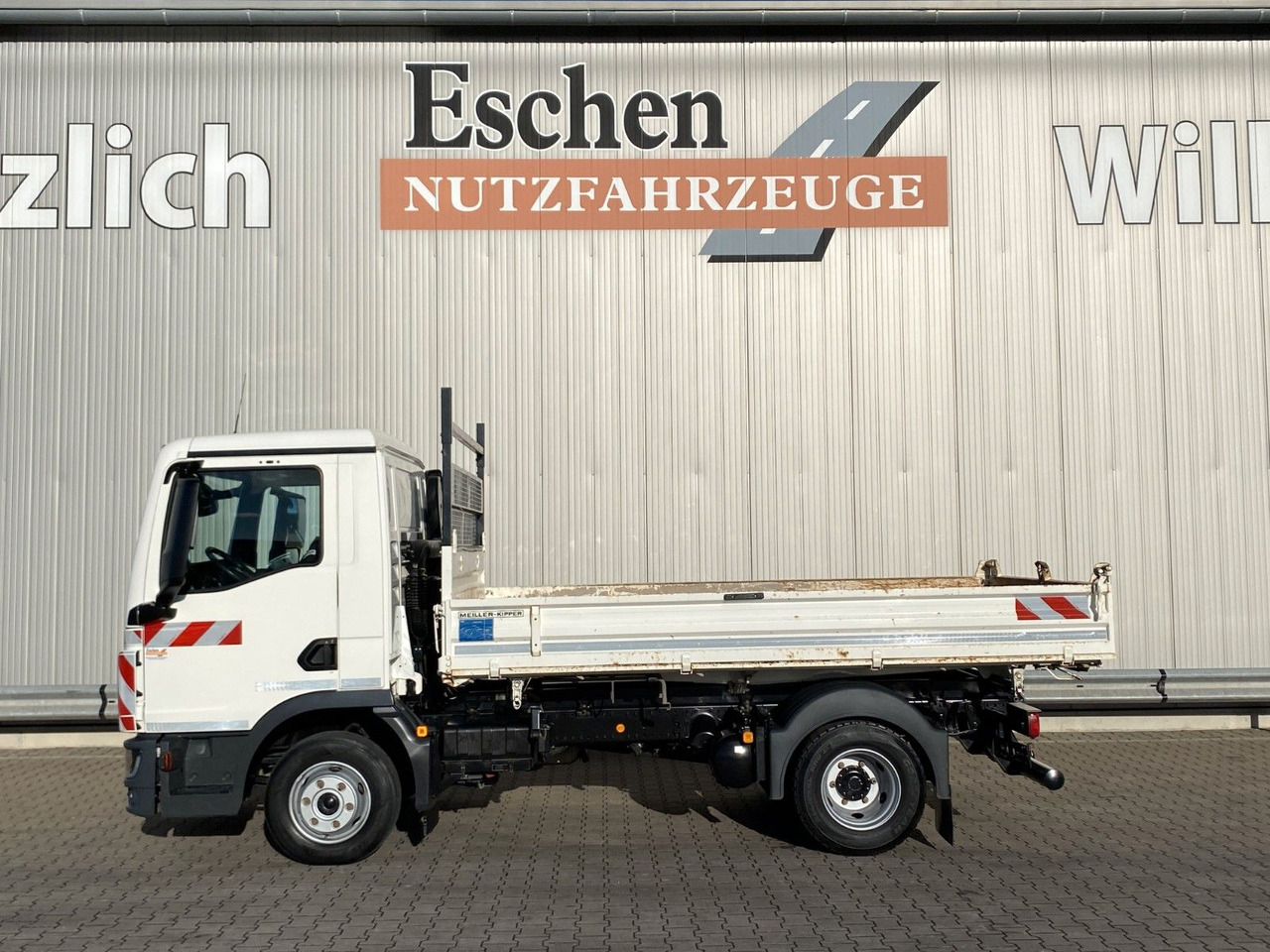 MAN TGL 8.220 BB | MEILLER*3xSitze*Klima*Navi*2x AHK - מזהיר: תמונה 3 MAN TGL 8.220 BB | MEILLER*3xSitze*Klima*Navi*2x AHK - מזהיר: תמונה 3