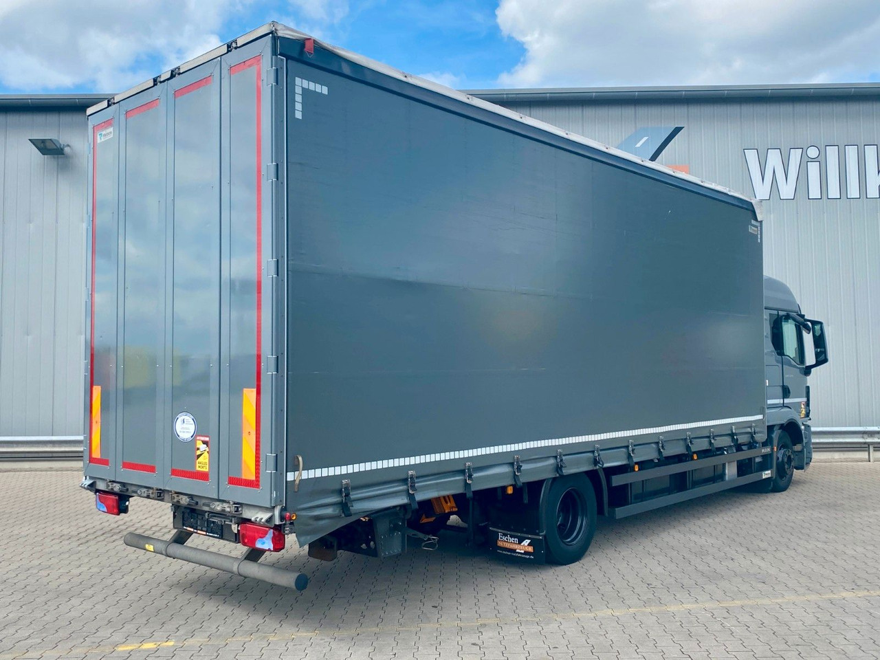 MAN TGM 15.250 + Redos Anhänger GESAMTZUG|Durchlader - משאית וילונות צד: תמונה 3 MAN TGM 15.250 + Redos Anhänger GESAMTZUG|Durchlader - משאית וילונות צד: תמונה 3
