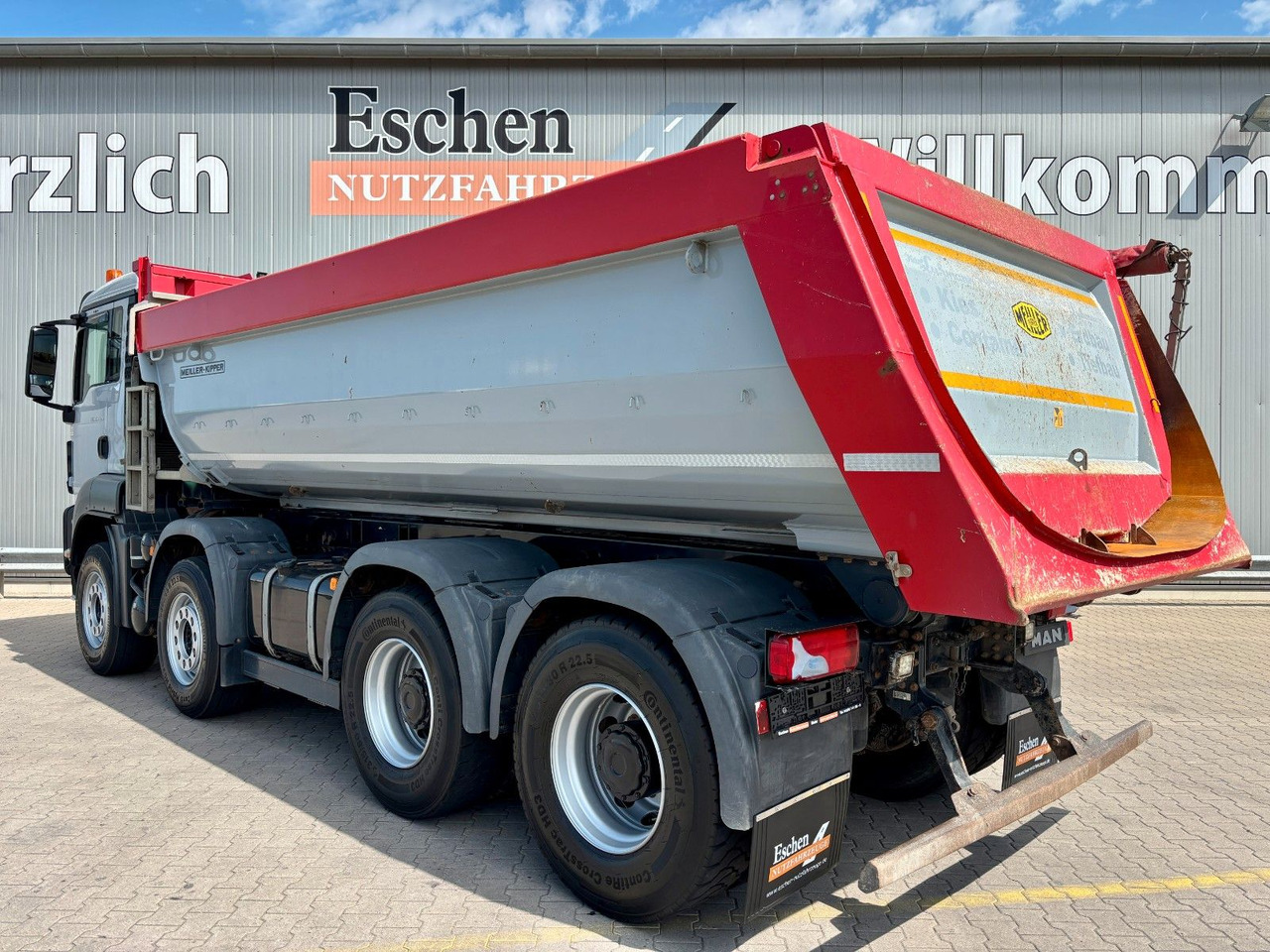 MAN TGS 35.420 8x4 BL | MEILLER*Rollplane*Navi*Klima - משאית דילוג העמסה: תמונה 4 MAN TGS 35.420 8x4 BL | MEILLER*Rollplane*Navi*Klima - משאית דילוג העמסה: תמונה 4