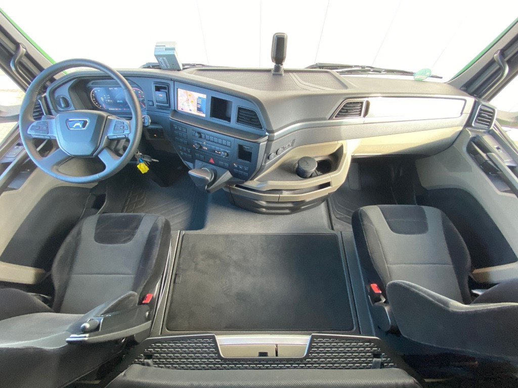 משאית עץ, משאית מנוף MAN TGX 33.580 6x4 BB Kurzholzaufbau / Kran: תמונה 17