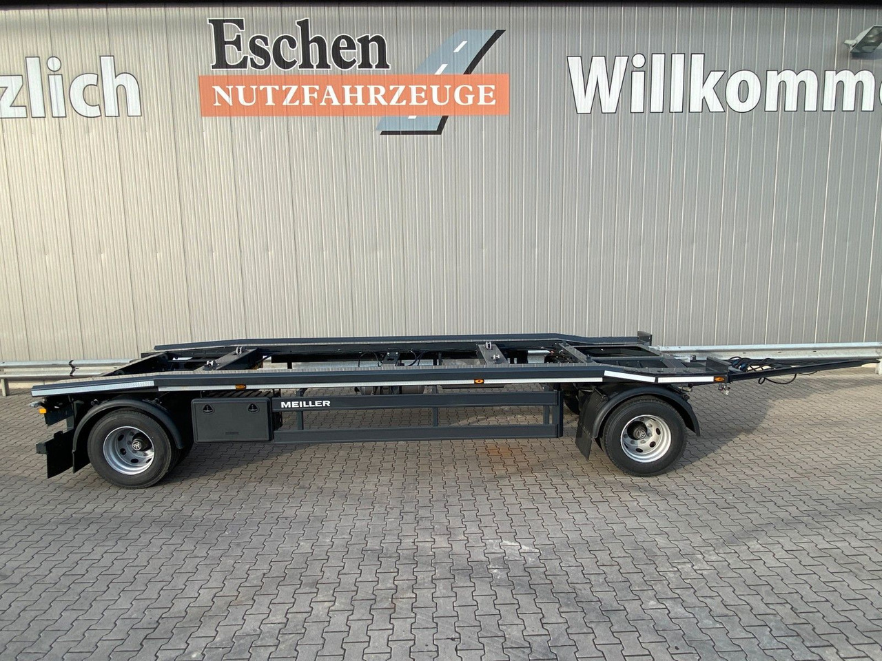 Meiller MG 18 ZO 5,4 NEU*Rückfahrkamera*Werkzeugkasten Meiller MG 18 ZO 5,4 NEU*Werkzeugkasten Abrollcontainer - קרון נגרר מתגלגל/ מדלג: תמונה 5 Meiller MG 18 ZO 5,4 NEU*Rückfahrkamera*Werkzeugkasten Meiller MG 18 ZO 5,4 NEU*Werkzeugkasten Abrollcontainer - קרון נגרר מתגלגל/ מדלג: תמונה 5