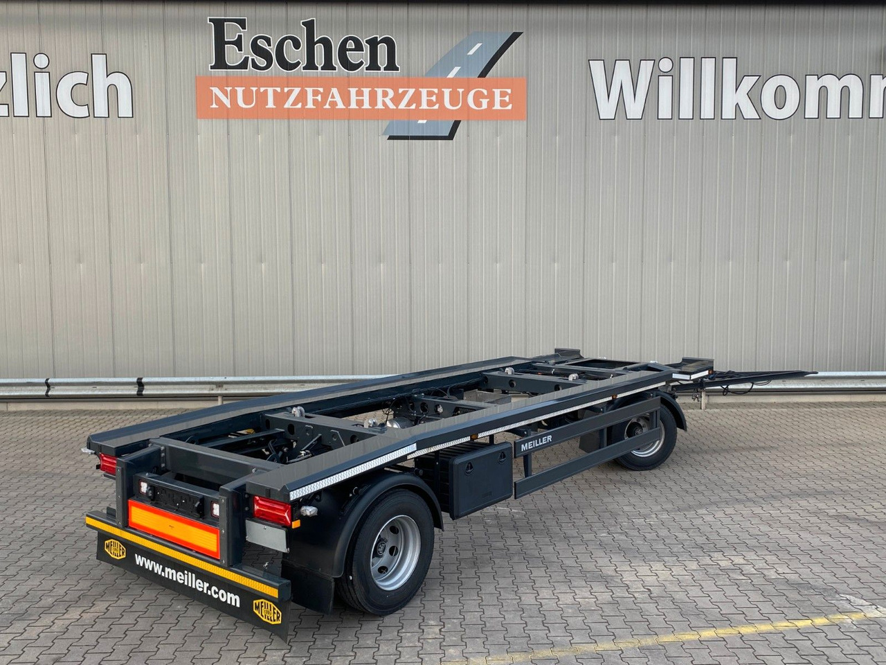 Meiller MG 18 ZO 5,4 NEU*Rückfahrkamera*Werkzeugkasten Meiller MG 18 ZO 5,4 NEU*Werkzeugkasten Abrollcontainer - קרון נגרר מתגלגל/ מדלג: תמונה 4 Meiller MG 18 ZO 5,4 NEU*Rückfahrkamera*Werkzeugkasten Meiller MG 18 ZO 5,4 NEU*Werkzeugkasten Abrollcontainer - קרון נגרר מתגלגל/ מדלג: תמונה 4