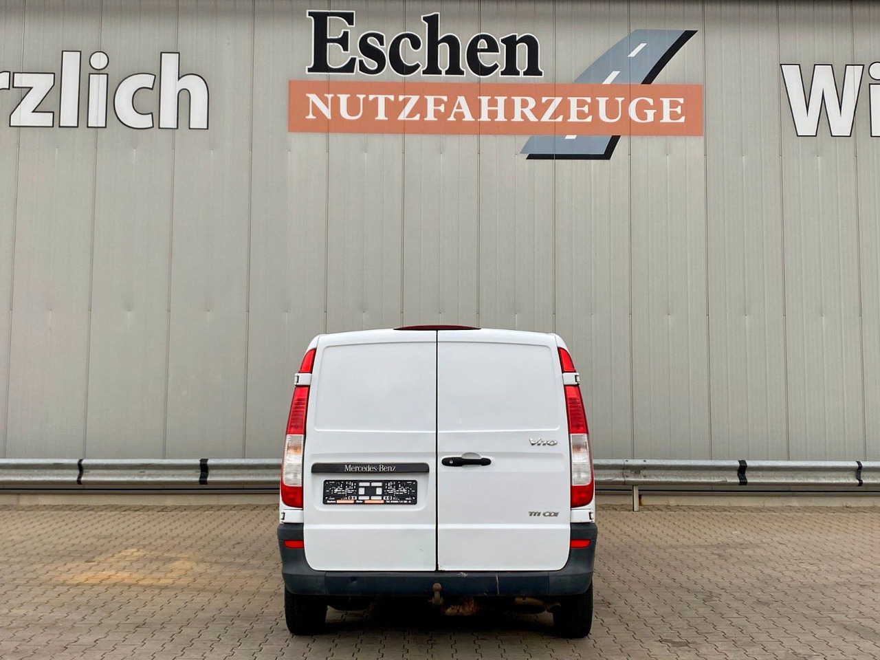 Mercedes-Benz 111 CDI Vito Kompakt Kastenwagen Seitentür - כלי רכב מסחרי קטן: תמונה 4 Mercedes-Benz 111 CDI Vito Kompakt Kastenwagen Seitentür - כלי רכב מסחרי קטן: תמונה 4