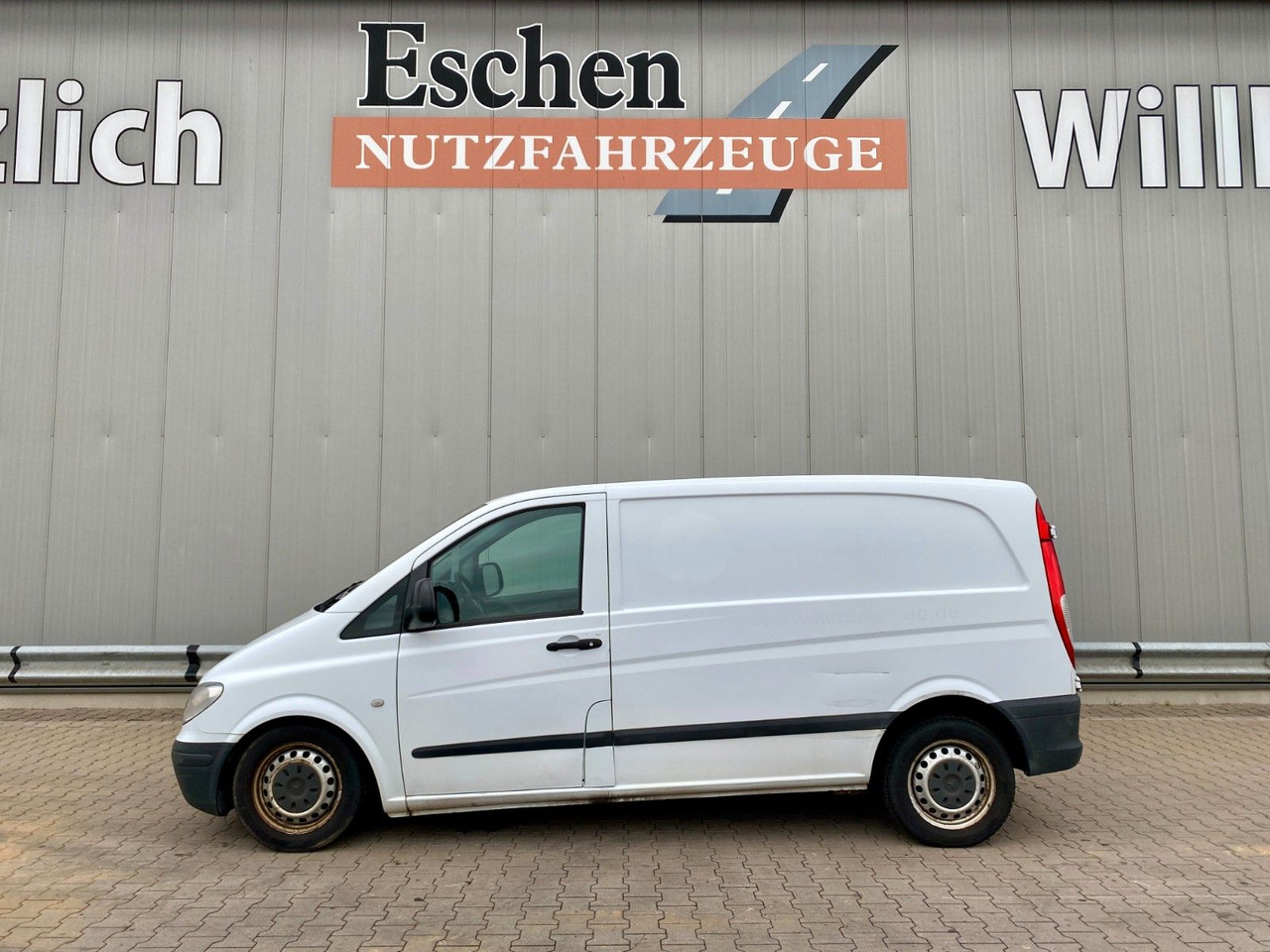 Mercedes-Benz 111 CDI Vito Kompakt Kastenwagen Seitentür - כלי רכב מסחרי קטן: תמונה 2 Mercedes-Benz 111 CDI Vito Kompakt Kastenwagen Seitentür - כלי רכב מסחרי קטן: תמונה 2