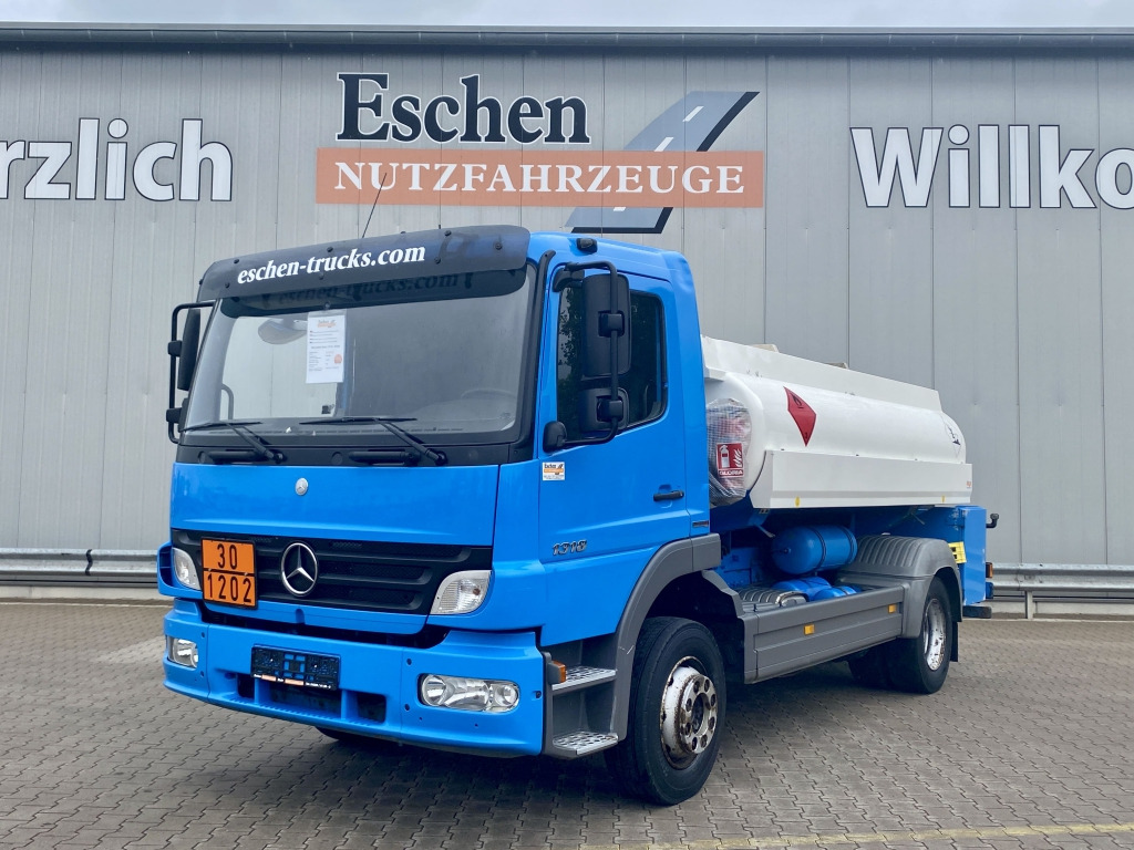 Mercedes-Benz 1318 L Atego - משאית מכל: תמונה 1 Mercedes-Benz 1318 L Atego - משאית מכל: תמונה 1