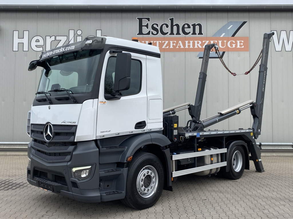Mercedes-Benz 1842 L Actros - משאית דילוג העמסה: תמונה 1 Mercedes-Benz 1842 L Actros - משאית דילוג העמסה: תמונה 1
