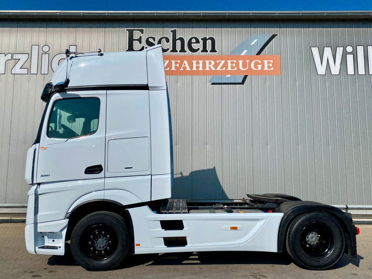 Mercedes-Benz 1851 Actros | GigaSpace*Navi*Retarder*Mirror Cam - יחידת טרקטור: תמונה 2 Mercedes-Benz 1851 Actros | GigaSpace*Navi*Retarder*Mirror Cam - יחידת טרקטור: תמונה 2