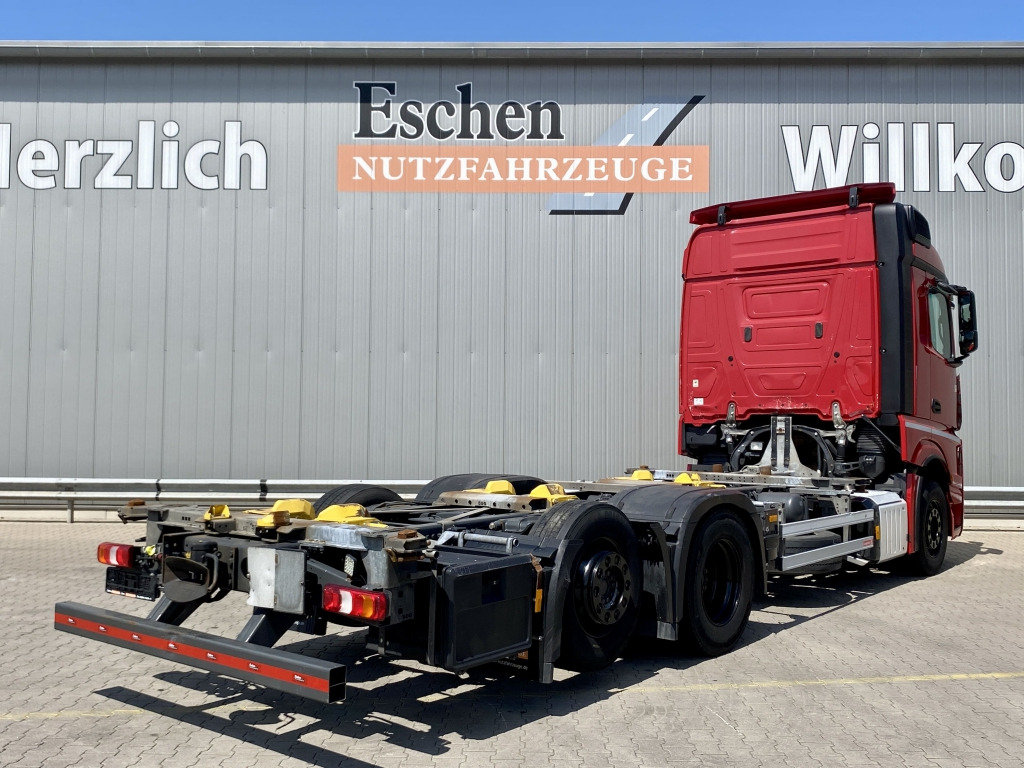 Mercedes-Benz 2546 LL 6x2 - מוביל מכולות/ משאית החלפת גוף: תמונה 5 Mercedes-Benz 2546 LL 6x2 - מוביל מכולות/ משאית החלפת גוף: תמונה 5