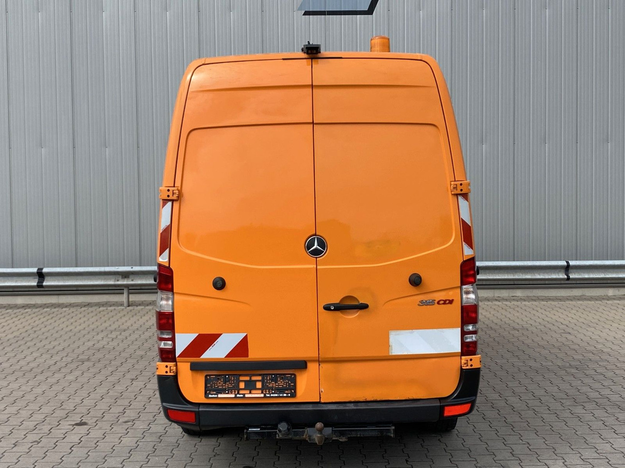 Mercedes-Benz 315 CDI Kamerawagen| PC-Setup*Standklima*RFK*AHK - כלי רכב מסחרי עם לוח: תמונה 4 Mercedes-Benz 315 CDI Kamerawagen| PC-Setup*Standklima*RFK*AHK - כלי רכב מסחרי עם לוח: תמונה 4