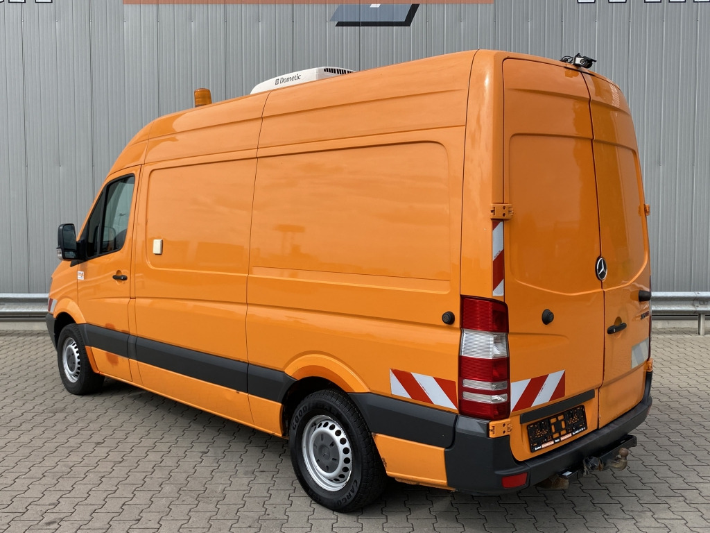 Mercedes-Benz 315 CDI - כלי רכב מסחרי עם לוח: תמונה 3 Mercedes-Benz 315 CDI - כלי רכב מסחרי עם לוח: תמונה 3