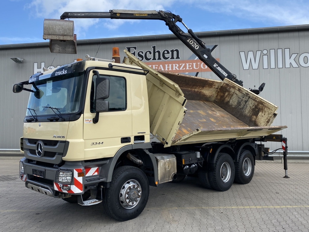 Mercedes-Benz 3344 AK 6x6 / Jonsered 1020 Kran - מזהיר, משאית מנוף: תמונה 1 Mercedes-Benz 3344 AK 6x6 / Jonsered 1020 Kran - מזהיר, משאית מנוף: תמונה 1