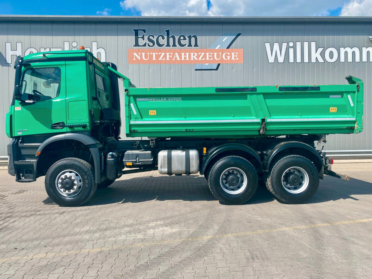 Mercedes-Benz 3345 Arocs 6x6 | MEILLER*Bordmatik*AHK*Blatt*AC - מזהיר: תמונה 3 Mercedes-Benz 3345 Arocs 6x6 | MEILLER*Bordmatik*AHK*Blatt*AC - מזהיר: תמונה 3