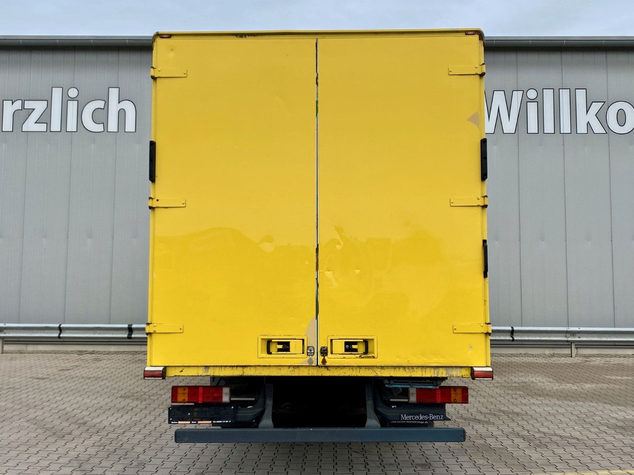 Mercedes-Benz 816 Atego | 3 Sitze*3x Zurrleisten*Portal*ASR Mercedes-Benz 816 Atego | 3 Sitze*3x Zurrleisten*Portal*ASR - משאית תיבה: תמונה 4 Mercedes-Benz 816 Atego | 3 Sitze*3x Zurrleisten*Portal*ASR Mercedes-Benz 816 Atego | 3 Sitze*3x Zurrleisten*Portal*ASR - משאית תיבה: תמונה 4