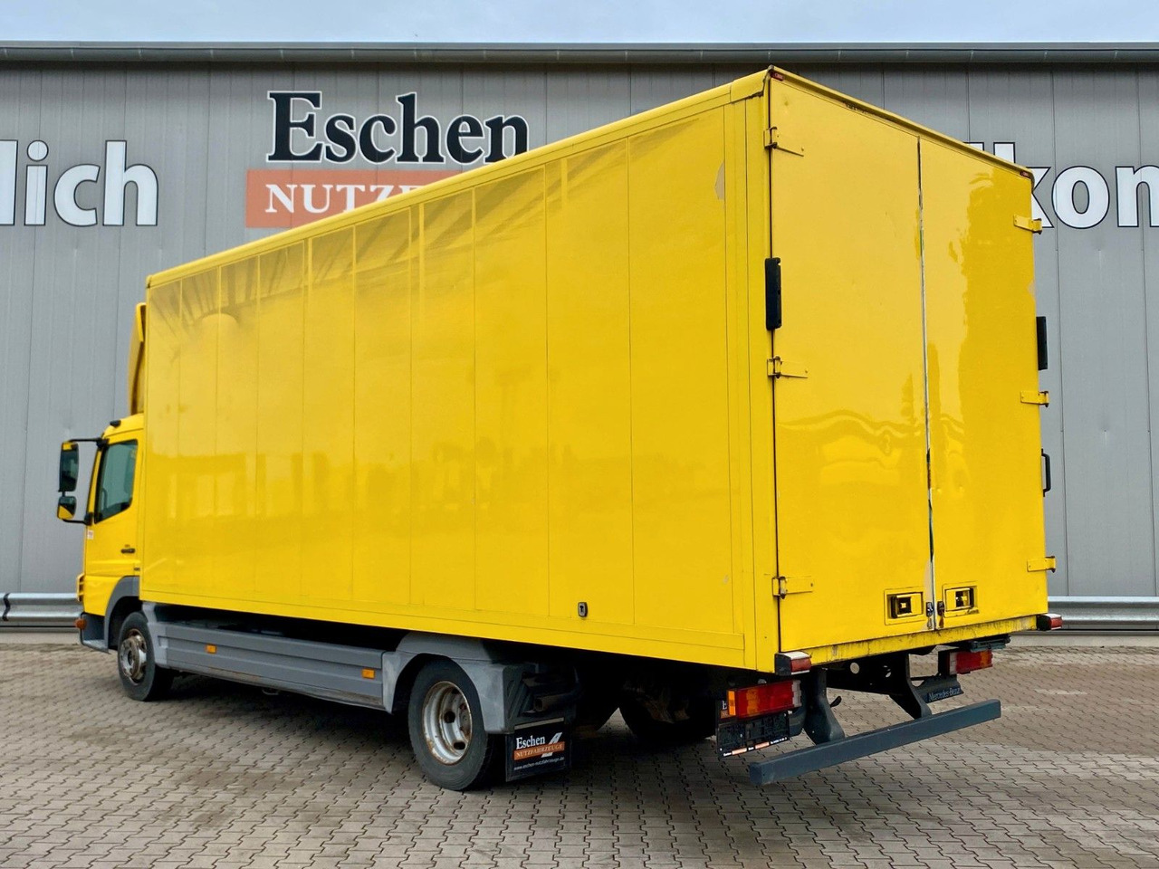 Mercedes-Benz 816 Atego | 3 Sitze*3x Zurrleisten*Portal*ASR Mercedes-Benz 816 Atego | 3 Sitze*3x Zurrleisten*Portal*ASR - משאית תיבה: תמונה 3 Mercedes-Benz 816 Atego | 3 Sitze*3x Zurrleisten*Portal*ASR Mercedes-Benz 816 Atego | 3 Sitze*3x Zurrleisten*Portal*ASR - משאית תיבה: תמונה 3