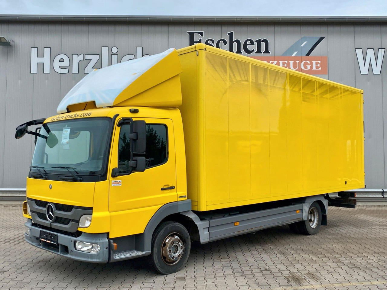 Mercedes-Benz 816 Atego | 3 Sitze*3x Zurrleisten*Portal*ASR Mercedes-Benz 816 Atego | 3 Sitze*3x Zurrleisten*Portal*ASR - משאית תיבה: תמונה 1 Mercedes-Benz 816 Atego | 3 Sitze*3x Zurrleisten*Portal*ASR Mercedes-Benz 816 Atego | 3 Sitze*3x Zurrleisten*Portal*ASR - משאית תיבה: תמונה 1