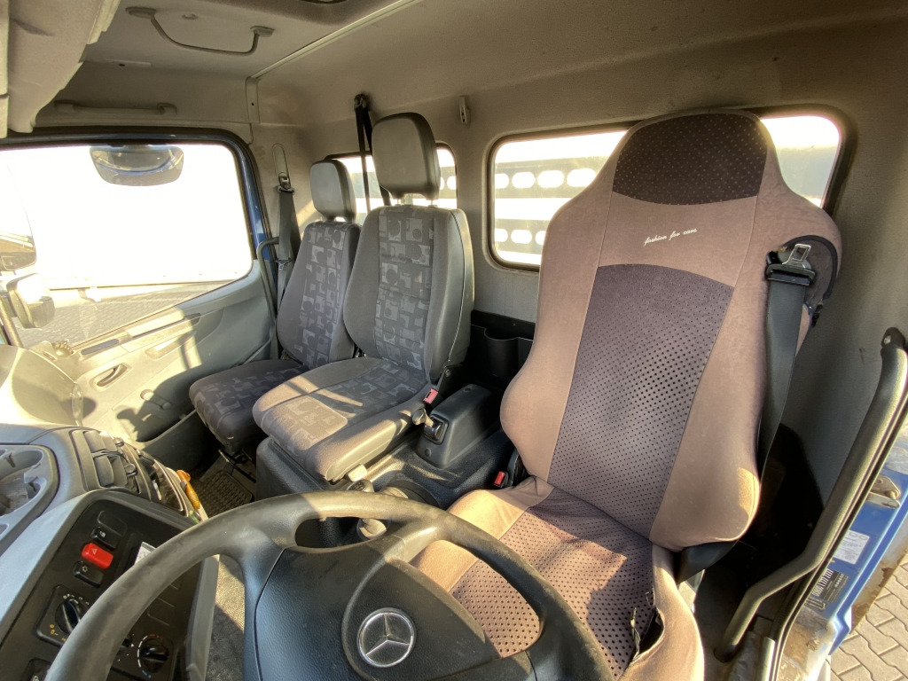 Mercedes-Benz 818 Atego - משאית צד נופל/ שטוחה: תמונה 4 Mercedes-Benz 818 Atego - משאית צד נופל/ שטוחה: תמונה 4